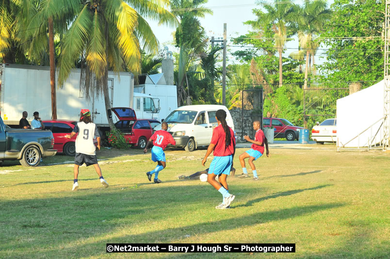 Marley Magic Traffic Jam - Celebrity Football @ Spring Break - Saturday, March 21, 2009 - Also Featuring: Kelley, Capleton, Junior Reid, Spragga Benz, Wayne Marshall, Munga, Romaine Virgo,Embee, Bango Herman, Flava K, Whisky Baggio, Andrew and Wadda Blood, Black Am I, Packa, Venue at Waz Beach, Norman Manley Boulevard, Negril Westmoreland, Jamaica - Saturday, March 21, 2009 - Photographs by Net2Market.com - Barry J. Hough Sr, Photographer/Photojournalist - Negril Travel Guide, Negril Jamaica WI - http://www.negriltravelguide.com - info@negriltravelguide.com...!