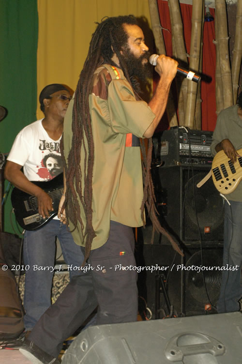 JAH Cure - Live In Concert @ Negril Escape Resort and Spa, December 15, 2009, One Love Drive, West End, Negril, Westmoreland, Jamaica W.I. - Photographs by Net2Market.com - Barry J. Hough Sr, Photographer/Photojournalist - Negril Travel Guide, Negril Jamaica WI - http://www.negriltravelguide.com - info@negriltravelguide.com...!