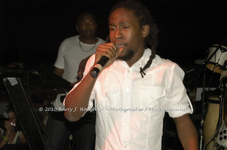 JAH Cure - Live In Concert @ Negril Escape Resort and Spa, December 15, 2009, One Love Drive, West End, Negril, Westmoreland, Jamaica W.I. - Photographs by Net2Market.com - Barry J. Hough Sr, Photographer/Photojournalist - Negril Travel Guide, Negril Jamaica WI - http://www.negriltravelguide.com - info@negriltravelguide.com...!