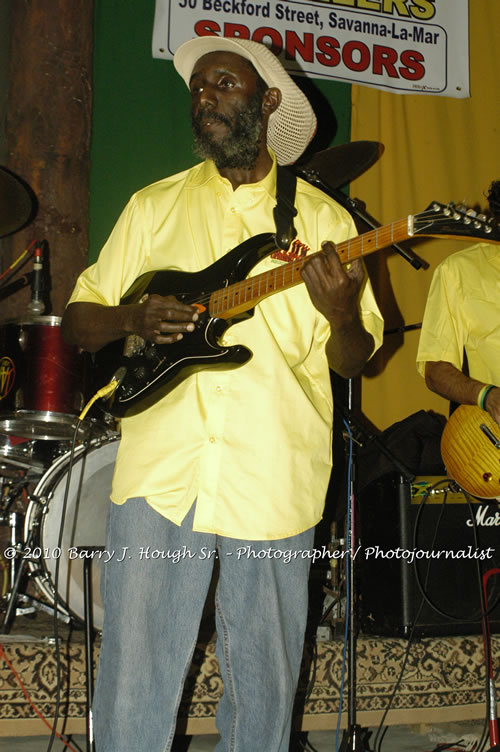 John Holt - Live in Concert - Also featuring Uprising Bank, plus DJ Gemini @ One Love Reggae Concerts Series 09/10 @ Negril Escape Resort & Spa, February 9, 2010, One Love Drive, West End, Negril, Westmoreland, Jamaica W.I. - Photographs by Net2Market.com - Barry J. Hough Sr, Photographer/Photojournalist - The Negril Travel Guide - Negril's and Jamaica's Number One Concert Photography Web Site with over 40,000 Jamaican Concert photographs Published -  Negril Travel Guide, Negril Jamaica WI - http://www.negriltravelguide.com - info@negriltravelguide.com...!