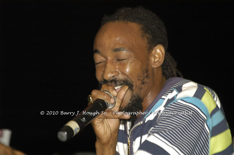 Queen Ifrica - Live In Concert - One Love Reggae Concert Series 09/10 @ Negril Escape Resort and Spa, January 5, 2010, One Love Drive, West End, Negril, Westmoreland, Jamaica W.I. - Photographs by Net2Market.com - Barry J. Hough Sr, Photographer/Photojournalist - Negril Travel Guide, Negril Jamaica WI - http://www.negriltravelguide.com - info@negriltravelguide.com...!