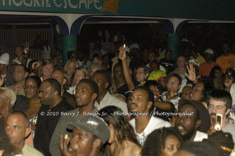 Richie Spice - Live In Concert - One Love Reggae Concert Series 09/10 @ Negril Escape Resort and Spa, January 19, 2010, One Love Drive, West End, Negril, Westmoreland, Jamaica W.I. - Photographs by Net2Market.com - Barry J. Hough Sr, Photographer/Photojournalist - Negril Travel Guide, Negril Jamaica WI - http://www.negriltravelguide.com - info@negriltravelguide.com...!