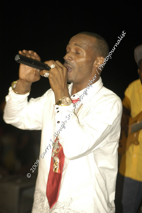  Sanchez - Live in Concert - at the One Love Reggae Concert Series 09/10 @ Negril Escape Resort & Spa - Also Featuring: Timmi Burrell and Justice Merchant- Backing Band Roots Warrior - DJ Gemini - MC Oliver Cargill, Negril Escape Resort & Spa, One Love Drive, West End, Negril, Westmoreland, Jamaica W.I. - Tuesday, November 24, 2009 - Photographs by Net2Market.com - Barry J. Hough Sr, Photographer / Photojournalist - Photos taken with a Nikon D70, D100, or D300 - Negril Travel Guide, Negril Jamaica WI - http://www.negriltravelguide.com - info@negriltravelguide.com...!