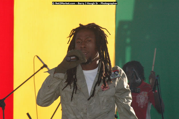 Jah Cure at Tru-Juice Rebel Salute 2008 - The 15th staging of Tru-Juice Rebel Salute, Saturday, January 12, 2008, Port Kaiser Sports Club, St. Elizabeth, Jamaica W.I. - Photographs by Net2Market.com - Barry J. Hough Sr, Photographer - Negril Travel Guide, Negril Jamaica WI - http://www.negriltravelguide.com - info@negriltravelguide.com...!