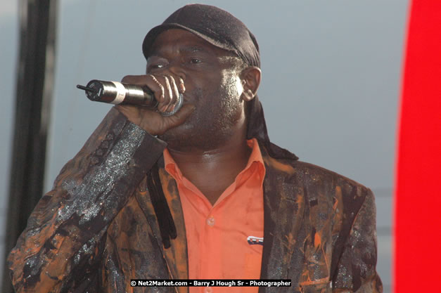 Sugar Minott at Tru-Juice Rebel Salute 2008 - The 15th staging of Tru-Juice Rebel Salute, Saturday, January 12, 2008, Port Kaiser Sports Club, St. Elizabeth, Jamaica W.I. - Photographs by Net2Market.com - Barry J. Hough Sr, Photographer - Negril Travel Guide, Negril Jamaica WI - http://www.negriltravelguide.com - info@negriltravelguide.com...!