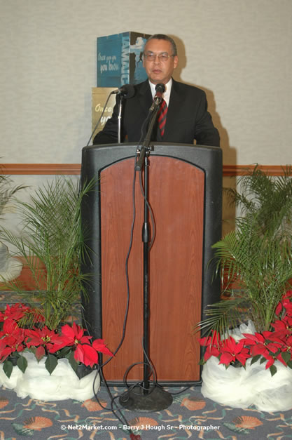 Red Cap Porters Awards - Minister of Tourism, Hon. Edmund Bartlett - Director of Tourism, Basil Smith - Friday, December 14, 2007 - Holiday Inn Sunspree, Montego Bay, Jamaica W.I. - Photographs by Net2Market.com - Barry J. Hough Sr, Photographer - Negril Travel Guide, Negril Jamaica WI - http://www.negriltravelguide.com - info@negriltravelguide.com...!