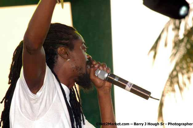 Beeniw Man & Barbee  - Red Stripe Reggae Sumfest 2007 - Zenith - Saturday, July 21, 2007 - Catherine Hall, Montego Bay, St James, Jamaica W.I. - Negril Travel Guide, Negril Jamaica WI - http://www.negriltravelguide.com - info@negriltravelguide.com...!