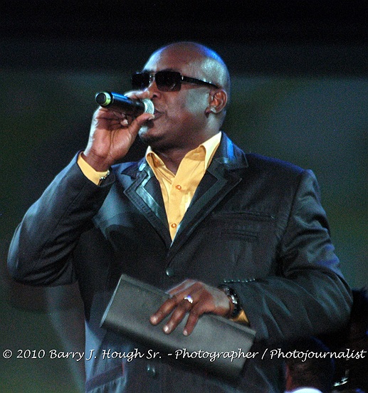 Etana at Reggae Sumfest 2010