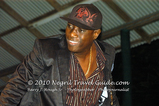 Aidonia at Western Fest 2010