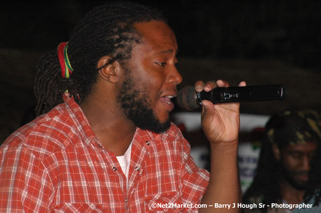 Tarrus Riley, Jimmy Riley, and Dwayne Stephensen - Money Cologne Promotions in association with "British Link Up" presents Summer Jam featuring She's Royal Tarrus Riley & Jimmy Riley - Plus Ras Slick, Sham Dawg, and Whiskey Bagio @ Roots Bamboo, Norman Manley Boulevard, Negril, Jamaica W.I. - Backed up Dean Fraser & The Hurricanne Band - MC Barry G and Rev. BB - July 25, 2007 - Negril Travel Guide.com, Negril Jamaica WI - http://www.negriltravelguide.com - info@negriltravelguide.com...!