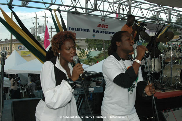 The Ministry of Toursim & The Jamaica Tourist Board present Tourism Awareness Concert in Commemoration of the Start of the 07/08 Winter Tourist Season - Guest Performers: Third World, Tessane Chin, Etana, Assassin, One Third, Christopher Martin, Gumption Band - Saturday, December 15, 2007 - Old Hospital Site, on the Hip Strip, Montego Bay, Jamaica W.I. - Photographs by Net2Market.com - Barry J. Hough Sr, Photographer - Negril Travel Guide, Negril Jamaica WI - http://www.negriltravelguide.com - info@negriltravelguide.com...!